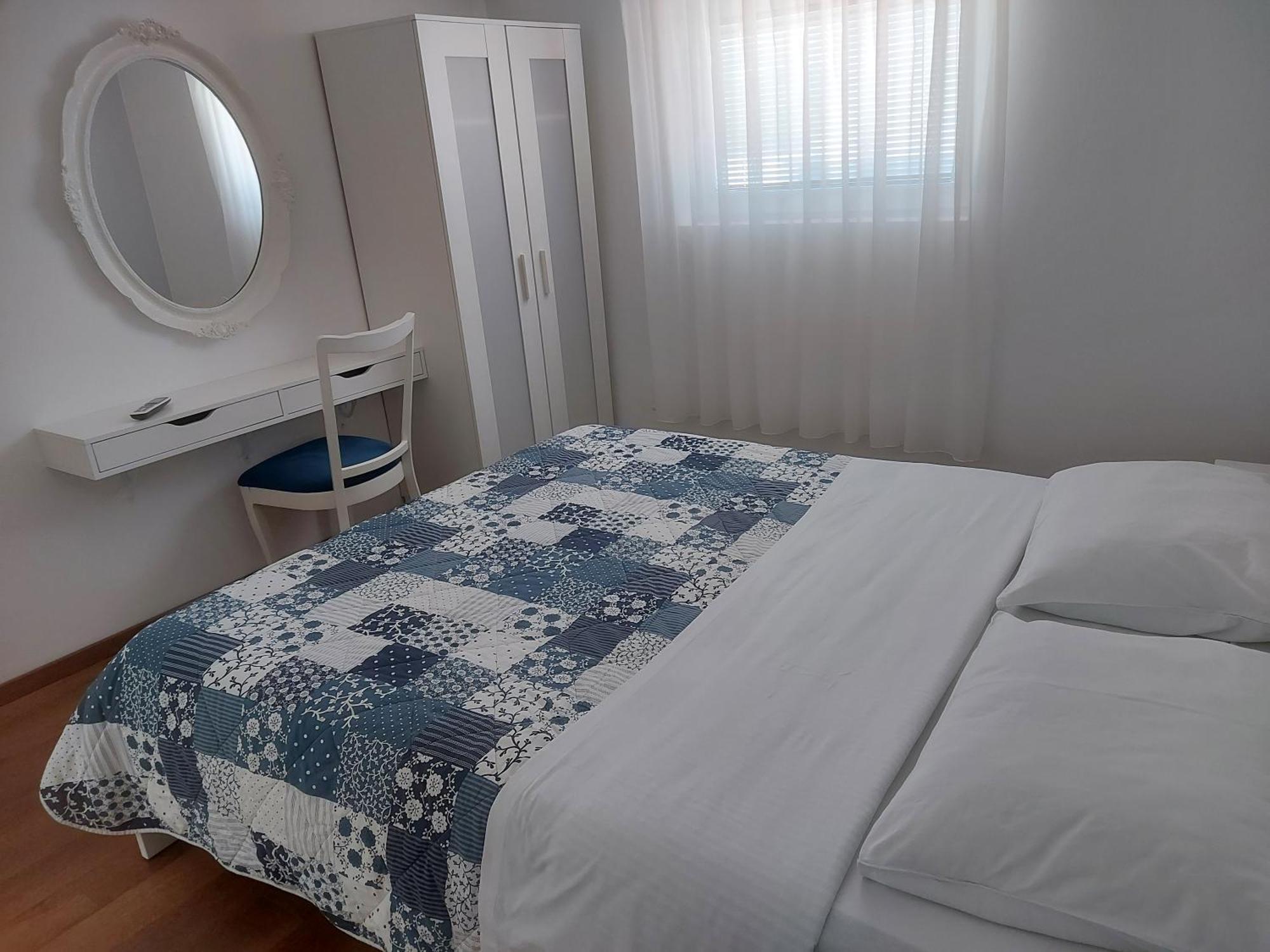 Apartman Lorna Turanj Exteriér fotografie
