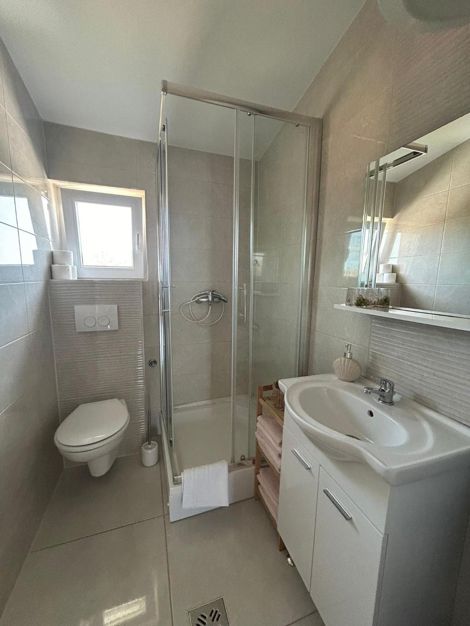 Apartman Lorna Turanj Exteriér fotografie