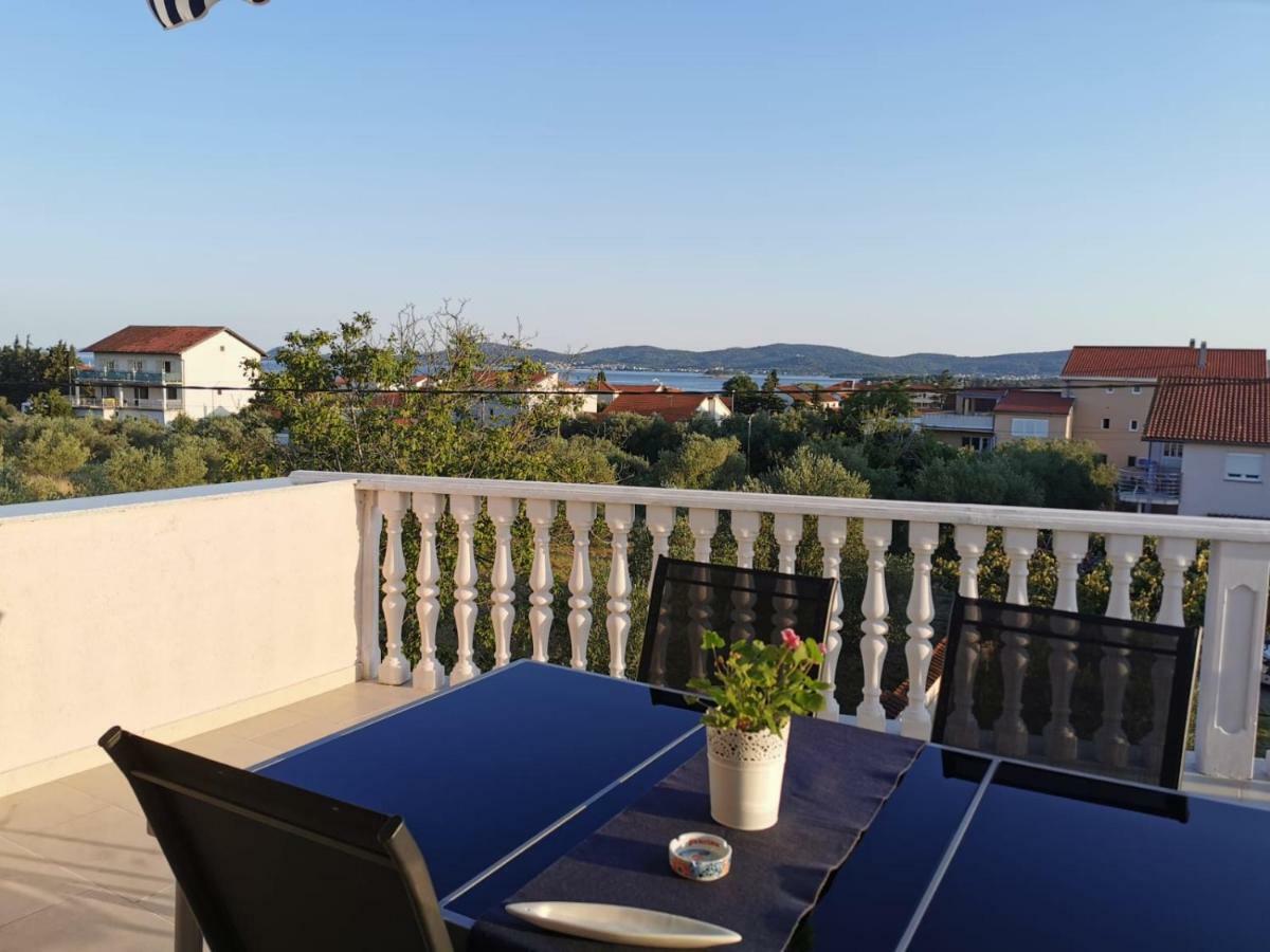 Apartman Lorna Turanj Exteriér fotografie